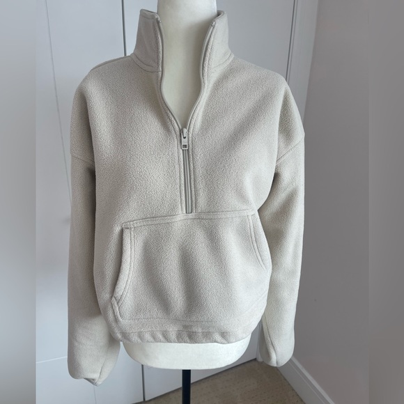 TNA Sweaters - TNA fleece quarter zip